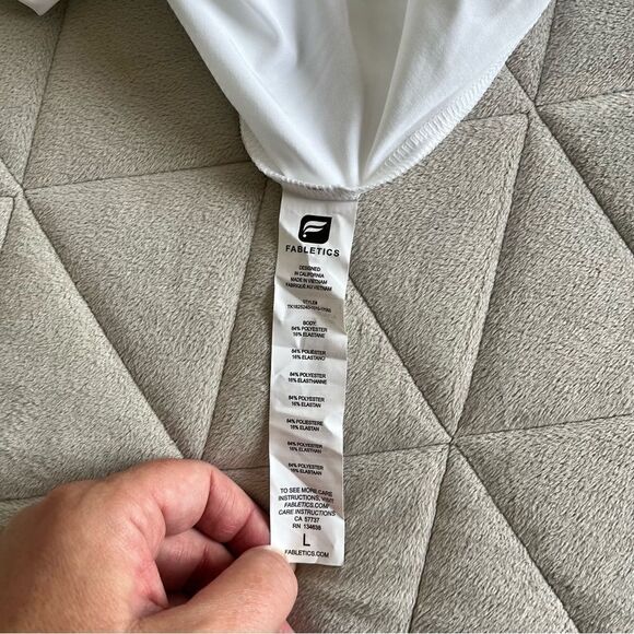 NEW Fabletics Peggy Tank *Retired Style* Racerback Relaxed Fit Tank, White Large - Picture 12 of 14